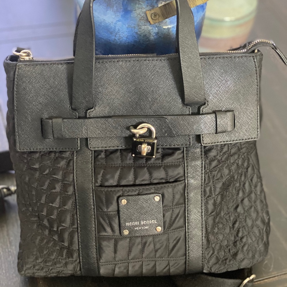 Henri bendel jetsetter medium